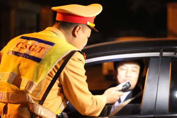 lai xe ho tai quan ngu hanh son da nang 1